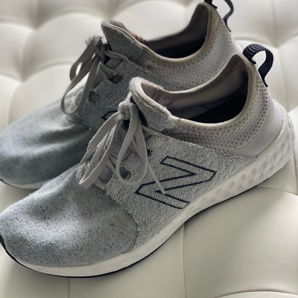 👟 New Balance Grey Sneakers in excellent condition 👟